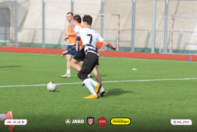 <a href="https://st.getinfootball.com/albums/1087064/660ad150044d0_1920.jpg" target="_blank">Завантажити оригінал</a>