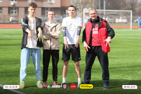 <a href="https://st.getinfootball.com/albums/1087064/660ad2650e4ac_1920.jpg" target="_blank">Завантажити оригінал</a>