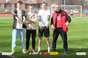 <a href="https://st.getinfootball.com/albums/1087064/660ad2692cd0d_1920.jpg" target="_blank">Завантажити оригінал</a>