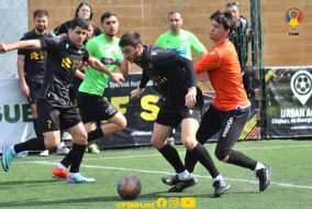 <a href="https://st.getinfootball.com/albums/1087211/661516670c9b1_1920.jpg" target="_blank">Descarcă</a>