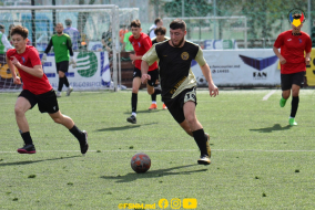 <a href="https://st.getinfootball.com/albums/1087212/661519330dcbf_1920.jpg" target="_blank">Descarcă</a>