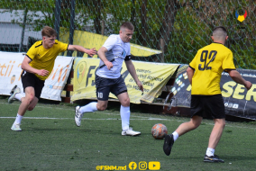<a href="https://st.getinfootball.com/albums/1087238/6615403248480_1920.jpg" target="_blank">Descarcă</a>