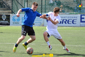 <a href="https://st.getinfootball.com/albums/1087245/661540aeb1420_1920.jpg" target="_blank">Descarcă</a>
