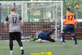 <a href="https://st.getinfootball.com/albums/1087248/6615429215ac2_1920.jpg" target="_blank">Descarcă</a>