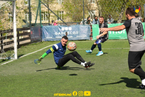 <a href="https://st.getinfootball.com/albums/1087248/661542d50c872_1920.jpg" target="_blank">Descarcă</a>
