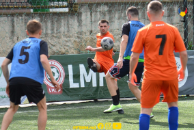 <a href="https://st.getinfootball.com/albums/1087249/661543eaf0814_1920.jpg" target="_blank">Descarcă</a>