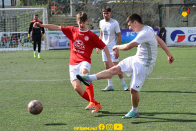 <a href="https://st.getinfootball.com/albums/1087250/661544926e8c2_1920.jpg" target="_blank">Descarcă</a>