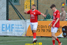 <a href="https://st.getinfootball.com/albums/1087250/661544a646a38_1920.jpg" target="_blank">Descarcă</a>