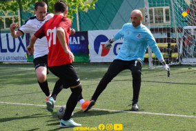 <a href="https://st.getinfootball.com/albums/1087372/661f694f89627_1920.jpg" target="_blank">Descarcă</a>