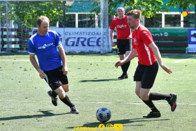 <a href="https://st.getinfootball.com/albums/1087380/661f70308b441_1920.jpg" target="_blank">Descarcă</a>
