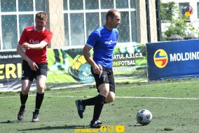 <a href="https://st.getinfootball.com/albums/1087380/661f7039b04bd_1920.jpg" target="_blank">Descarcă</a>