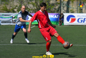 <a href="https://st.getinfootball.com/albums/1087382/661f7114e6440_1920.jpg" target="_blank">Descarcă</a>