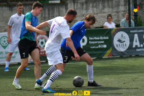<a href="https://st.getinfootball.com/albums/1087387/661f7467008ad_1920.jpg" target="_blank">Descarcă</a>