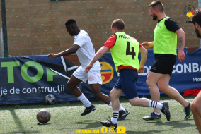 <a href="https://st.getinfootball.com/albums/1087389/661f75509c24e_1920.jpg" target="_blank">Descarcă</a>