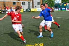 <a href="https://st.getinfootball.com/albums/1087394/661f77a82bed7_1920.jpg" target="_blank">Descarcă</a>