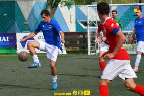 <a href="https://st.getinfootball.com/albums/1087394/661f77b5c85f4_1920.jpg" target="_blank">Descarcă</a>