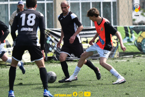 <a href="https://st.getinfootball.com/albums/1087474/6627528880135_1920.jpg" target="_blank">Descarcă</a>
