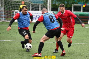 <a href="https://st.getinfootball.com/albums/1087481/662766116ca21_1920.jpg" target="_blank">Descarcă</a>