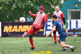 <a href="https://st.getinfootball.com/albums/1087484/6627694884fbb_1920.jpg" target="_blank">Descarcă</a>