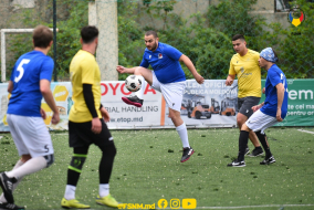 <a href="https://st.getinfootball.com/albums/1087493/6627721feff72_1920.jpg" target="_blank">Descarcă</a>