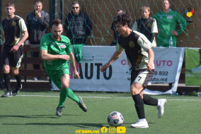<a href="https://st.getinfootball.com/albums/1087700/663899144172f_1920.jpg" target="_blank">Descarcă</a>