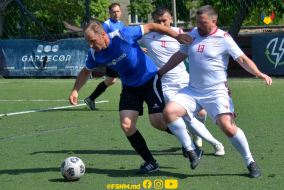 <a href="https://st.getinfootball.com/albums/1087706/66389df9c174c_1920.jpg" target="_blank">Descarcă</a>