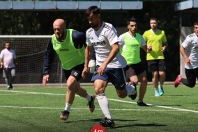 <a href="https://st.getinfootball.com/albums/1087876/664787fa45baa_1920.jpg" target="_blank">Download original</a>