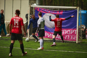 <a href="https://st.getinfootball.com/albums/1087892/664913bbd7ea7_1920.jpg" target="_blank">Завантажити оригінал</a>