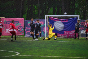 <a href="https://st.getinfootball.com/albums/1087895/66494a1c553a0_1920.jpg" target="_blank">Завантажити оригінал</a>