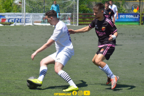 <a href="https://st.getinfootball.com/albums/1088202/6658456269973_1920.jpg" target="_blank">Descarcă</a>
