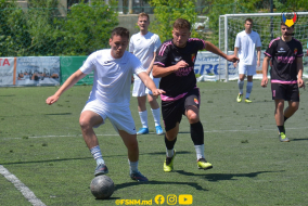 <a href="https://st.getinfootball.com/albums/1088202/665845801cf59_1920.jpg" target="_blank">Descarcă</a>