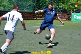 <a href="https://st.getinfootball.com/albums/1088203/6658469e53c49_1920.jpg" target="_blank">Descarcă</a>