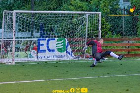 <a href="https://st.getinfootball.com/albums/1088318/6660330767288_1920.jpg" target="_blank">Descarcă</a>