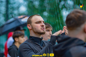 <a href="https://st.getinfootball.com/albums/1088318/6660332779cde_1920.jpg" target="_blank">Descarcă</a>