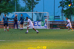 <a href="https://st.getinfootball.com/albums/1088318/6660335125944_1920.jpg" target="_blank">Descarcă</a>