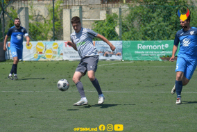 <a href="https://st.getinfootball.com/albums/1088323/666037ecec2e7_1920.jpg" target="_blank">Descarcă</a>