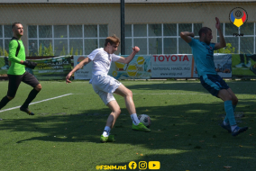 <a href="https://st.getinfootball.com/albums/1088332/666041538cb1a_1920.jpg" target="_blank">Descarcă</a>