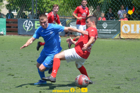 <a href="https://st.getinfootball.com/albums/1088334/6660434199672_1920.jpg" target="_blank">Descarcă</a>