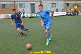 <a href="https://st.getinfootball.com/albums/1088338/6660475583183_1920.jpg" target="_blank">Descarcă</a>