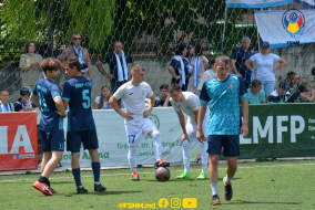 <a href="https://st.getinfootball.com/albums/1088343/6660493400136_1920.jpg" target="_blank">Descarcă</a>