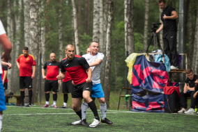 <a href="https://st.getinfootball.com/albums/1088596/667151dad22e2_1920.jpg" target="_blank">Завантажити оригінал</a>