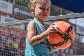 <a href="https://st.getinfootball.com/albums/1088670/6679a8af1cce2_1920.jpg" target="_blank">Завантажити оригінал</a>
