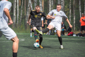 <a href="https://st.getinfootball.com/albums/1089870/66d71124e2269_1920.jpg" target="_blank">Завантажити оригінал</a>