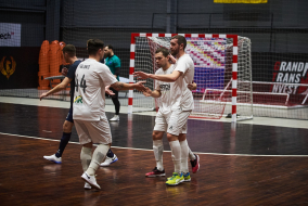 <a href="https://st.getinfootball.com/albums/1091666/674df8d0d0b5e_1920.jpg" target="_blank">Завантажити оригінал</a>
