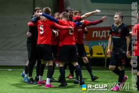 <a href="https://st.getinfootball.com/albums/1091669/674f048eaca22_1920.jpg" target="_blank">Завантажити оригінал</a>