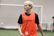 <a href="https://st.getinfootball.com/albums/1092295/678698a143596_1920.jpg" target="_blank">Download original</a>