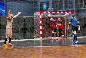 <a href="https://st.getinfootball.com/albums/1093076/67bb7d1eeafe9_1920.jpg" target="_blank">Завантажити оригінал</a>