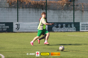 <a href="https://st.getinfootball.com/albums/1093330/67cedd01107e0_1920.jpg" target="_blank">Завантажити оригінал</a>