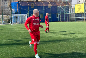 <a href="https://st.getinfootball.com/albums/1093618/67df0c223b8c8_1920.jpeg" target="_blank">Завантажити оригінал</a>