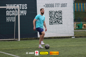 <a href="https://st.getinfootball.com/albums/1093808/67eafa94caa98_1920.jpg" target="_blank">Завантажити оригінал</a>
